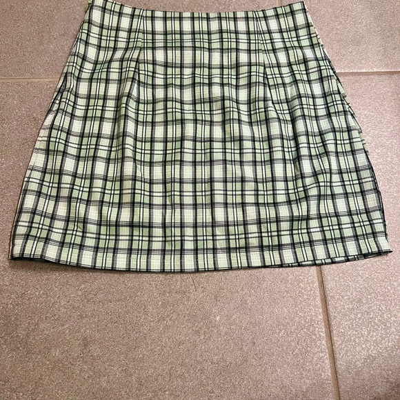 Princess Polly Green Plaid Mini Skirt - Picture 4 of 11